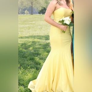 Yellow Sherri Hill Formal Size 6